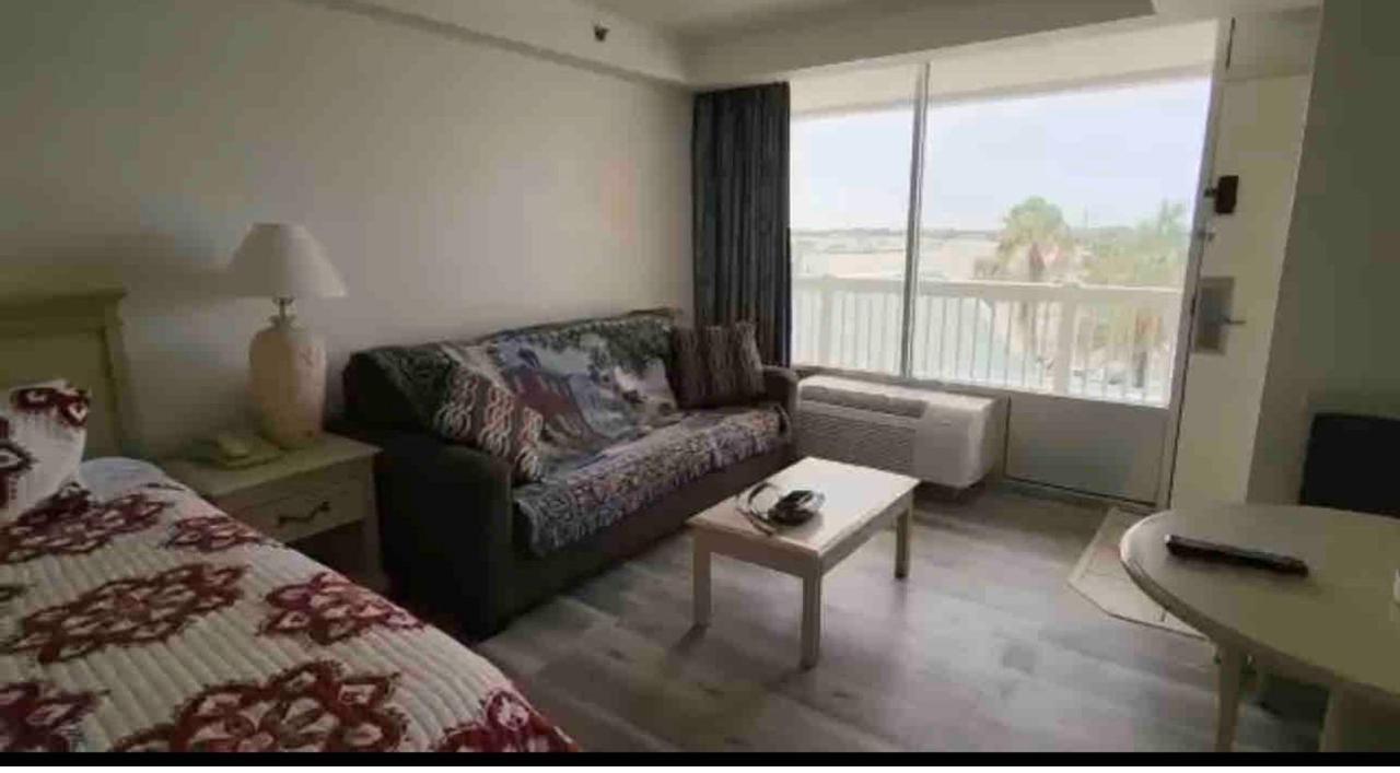 Oceanfront At Daytona Apartment
